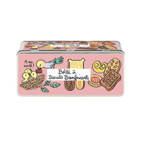 Boîte à Biscuits Bienfaisants, Derrière la porte
