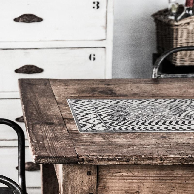Chemin de table en vinyle Roots Grey, Beija Flor