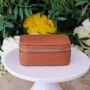 Mini Boîte à Bijoux de Voyage Marie Cuir Camel, Maison Scarlett