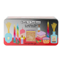 Boîte à Senteurs Ça sent bon, Derrière La Porte