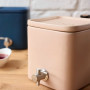 Le Kube 2,3L Biscuit, Komby