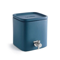 Le Kube 2,3L Genièvre, Komby