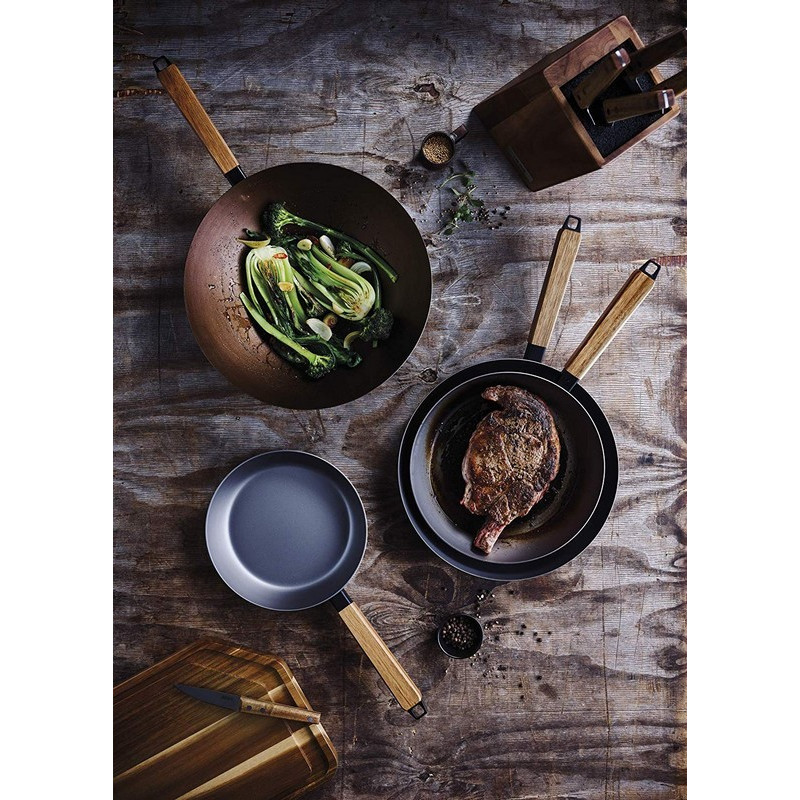 Poêle wok en acier carbone 20cm gris 13970244 Beka