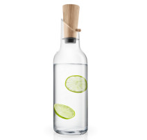 Carafe en verre et bois de chêne, Eva Solo