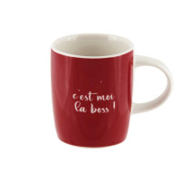 Tasse à café C'est qui la boss, Derrière la porte