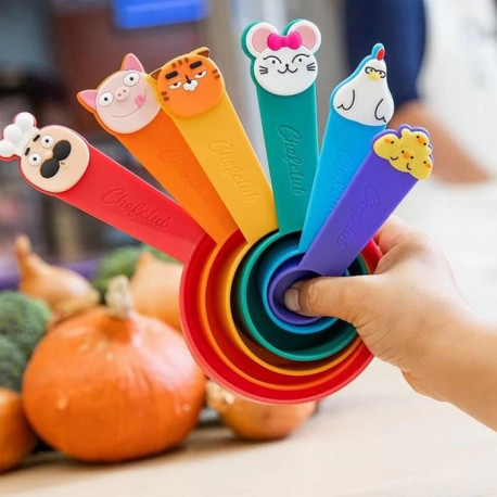 Chefclub Kids - Coffret pour enfant : Livre de Cuisine et Tasses à mesurer  - On s'amuse en cuisine