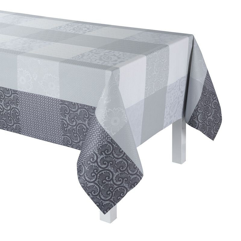 Nappe enduite Fleurs de Kyoto Brume, Le Jacquard Français