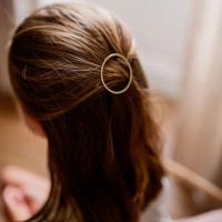 Barrette Ronde Dorée, Bachca