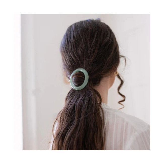 Barrette Ronde Opaline, Bachca