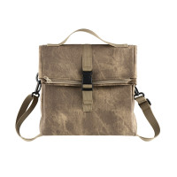 Sac Isotherme Dur À Cuir, Derrière la porte