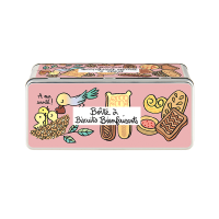 Boîte à Biscuits Bienfaisants, Derrière la porte