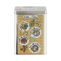 Boîte à Pâtes Générique, Derrière la porte